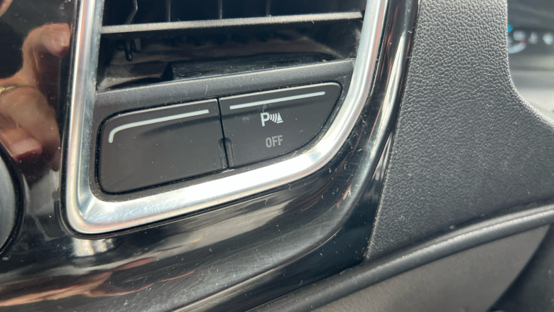 Ford Transit Custom 300 L1 Diesel Fwd 2.0 EcoBlue 130ps Low Roof Limited Van